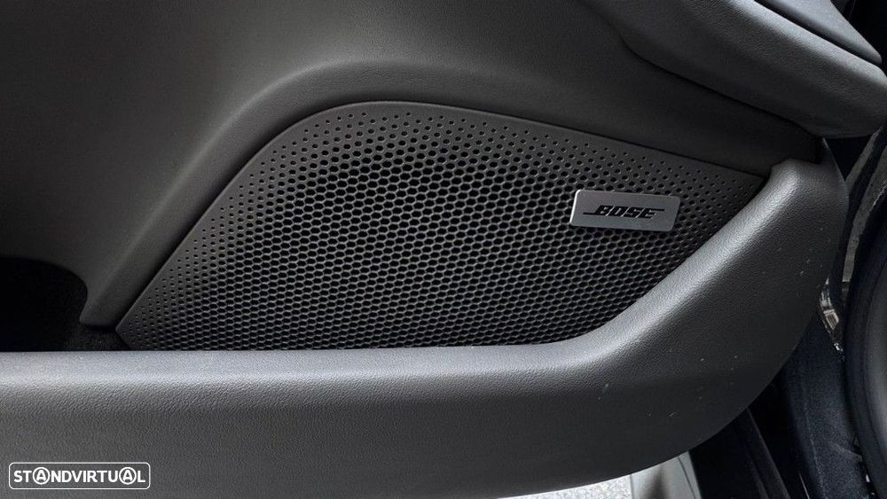 Porsche Taycan Bateria Performance Plus - 12