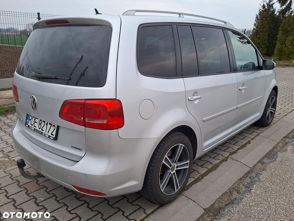 Volkswagen Touran 1.6 TDI DPF BlueMotion Technology Comfortline - 4