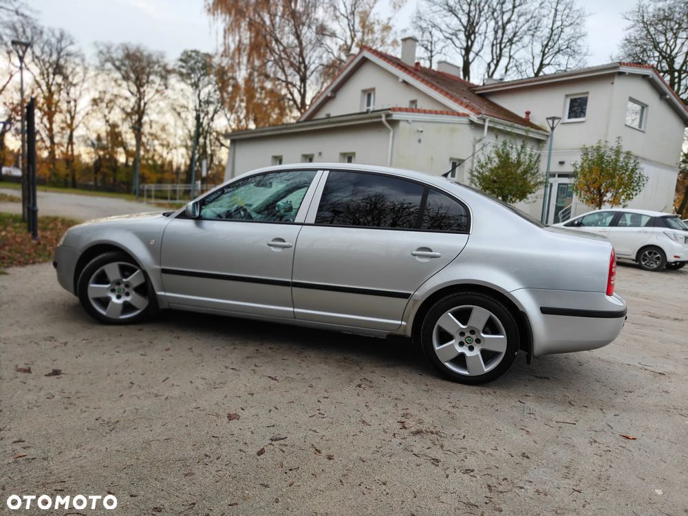 Skoda Superb 1.8T Comfort - 17