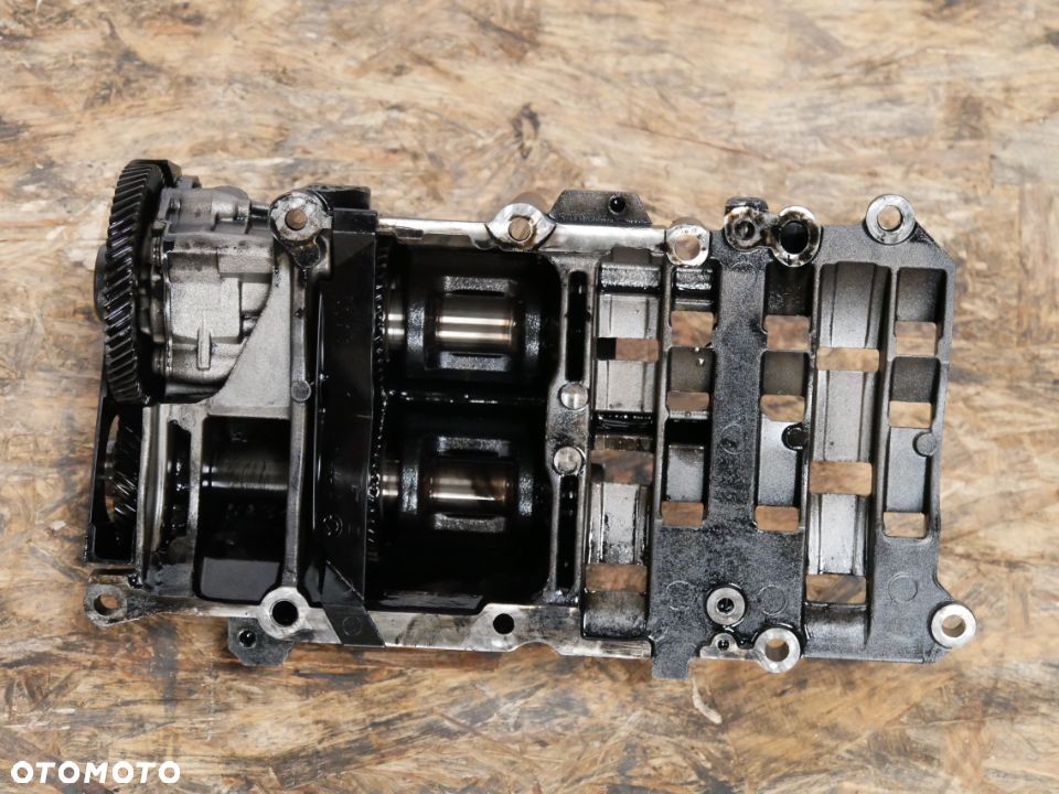 POMPA OLEJU BMW E46 E87 2.0 TD 04' 204D4 - 3