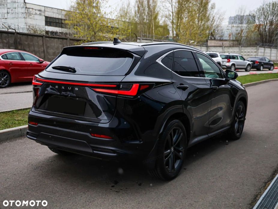 Lexus NX - 7