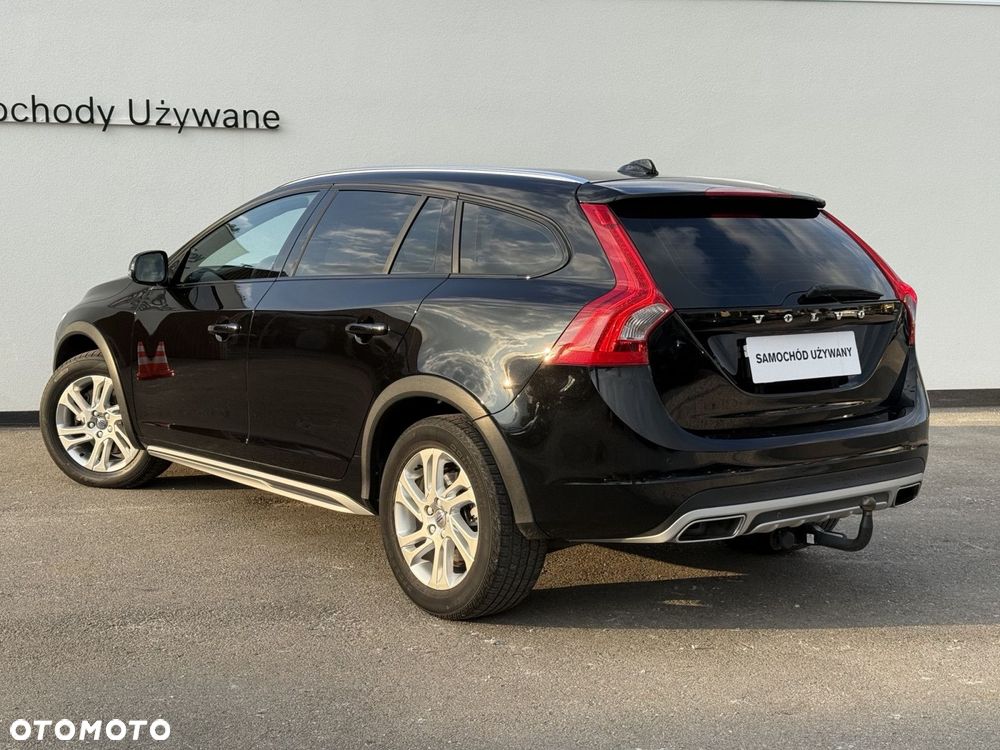Volvo V60 Cross Country - 5
