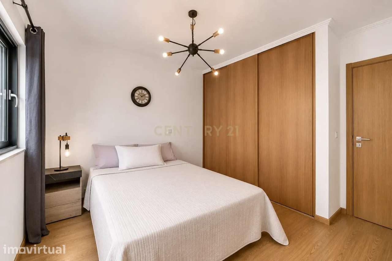 Apartamento T2 com Piscina e garagem | A 50 metros do Porto de Embarqu - Grande imagem: 5/29