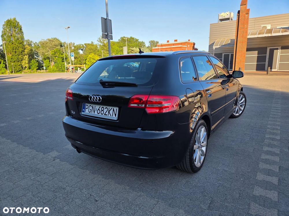 Audi A3 Sportback - 4