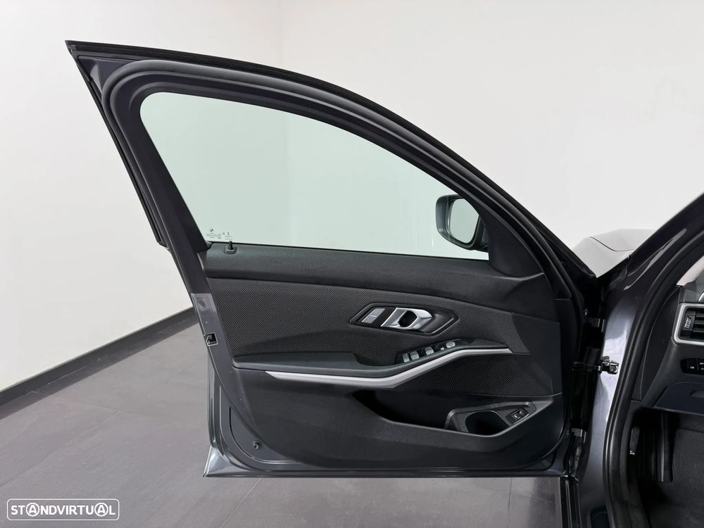 BMW 318 d Touring Advantage Auto - 17