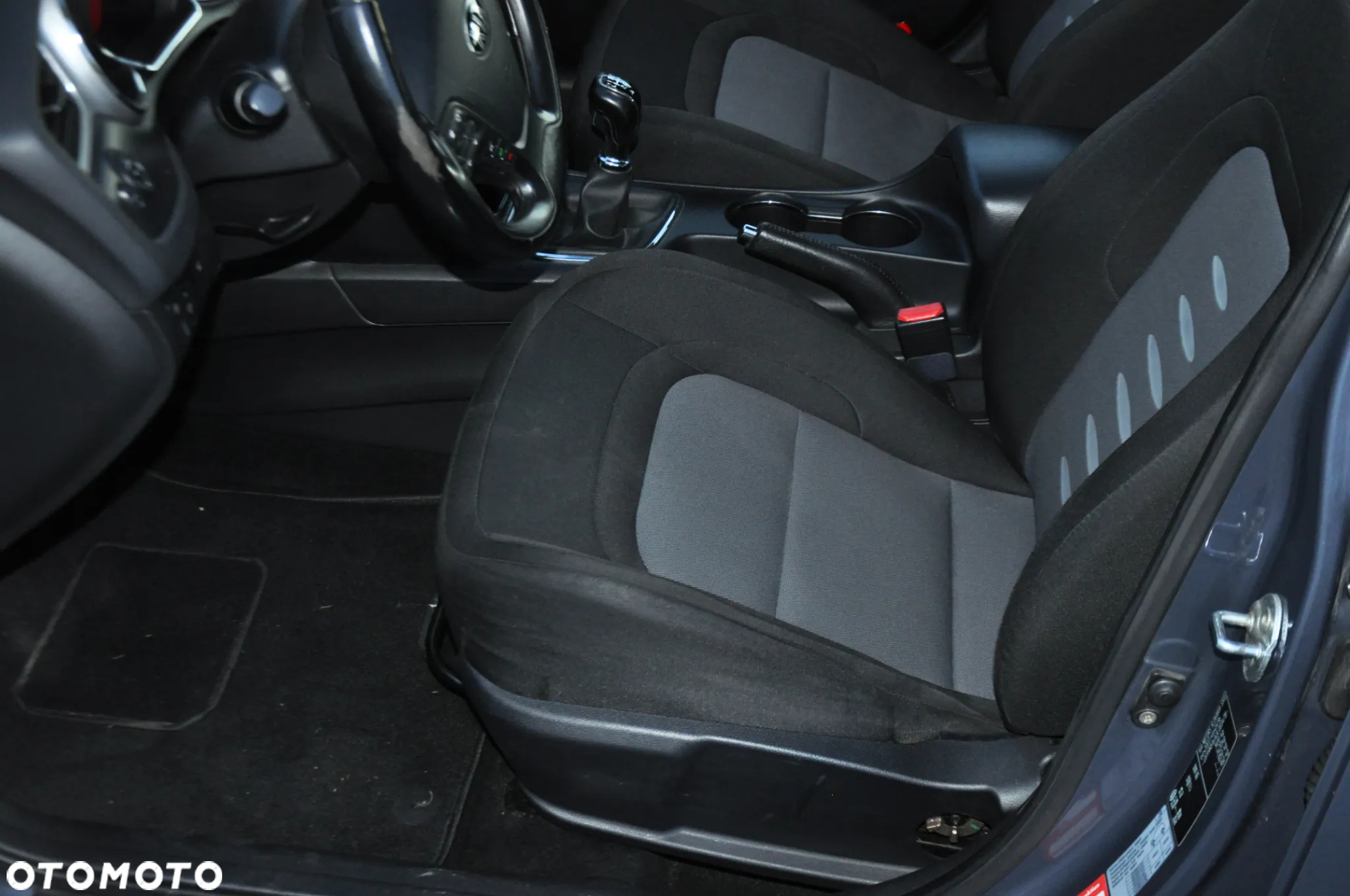 Kia Ceed 1.6 CRDi 128 Fifa World Cup Edition - 16