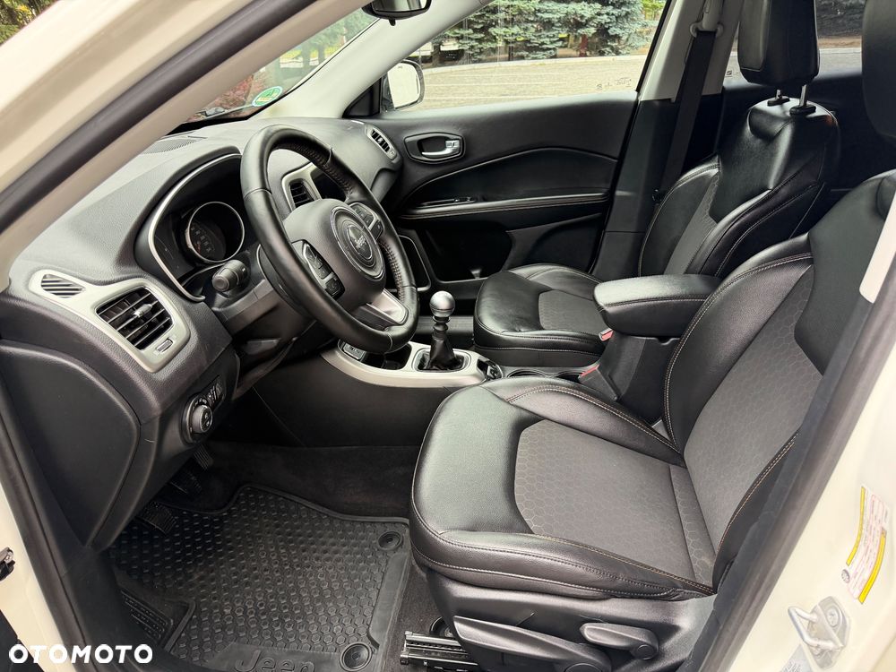 Jeep Compass 1.4 MultiAir Longitude - 19