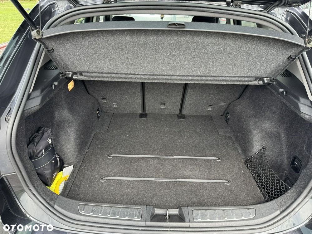 BMW X1 sDrive18d Sport Line - 25