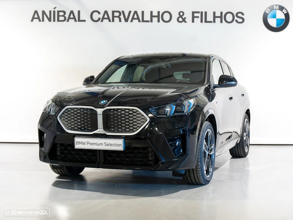 BMW iX2 eDrive20 Pack Desportivo M - 2