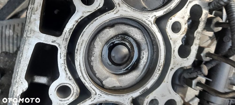 Blok silnika Wał plus trzy korbowody 1.6 tdci 1.6 hdi g8da 10jb24 - 5
