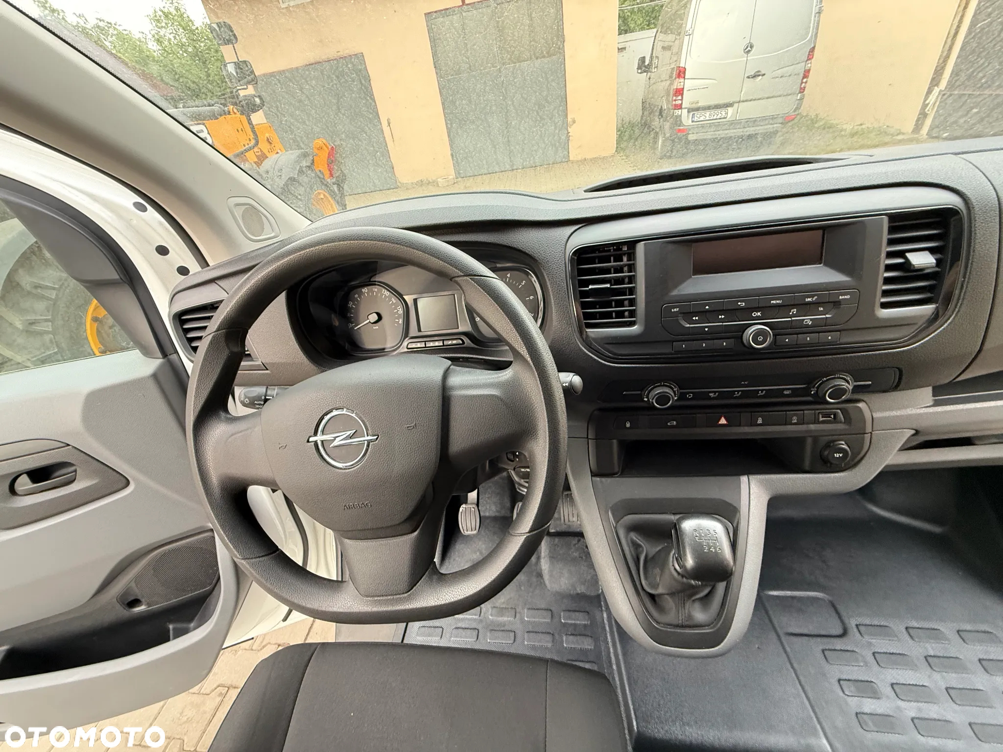 Opel VIVARO - 19