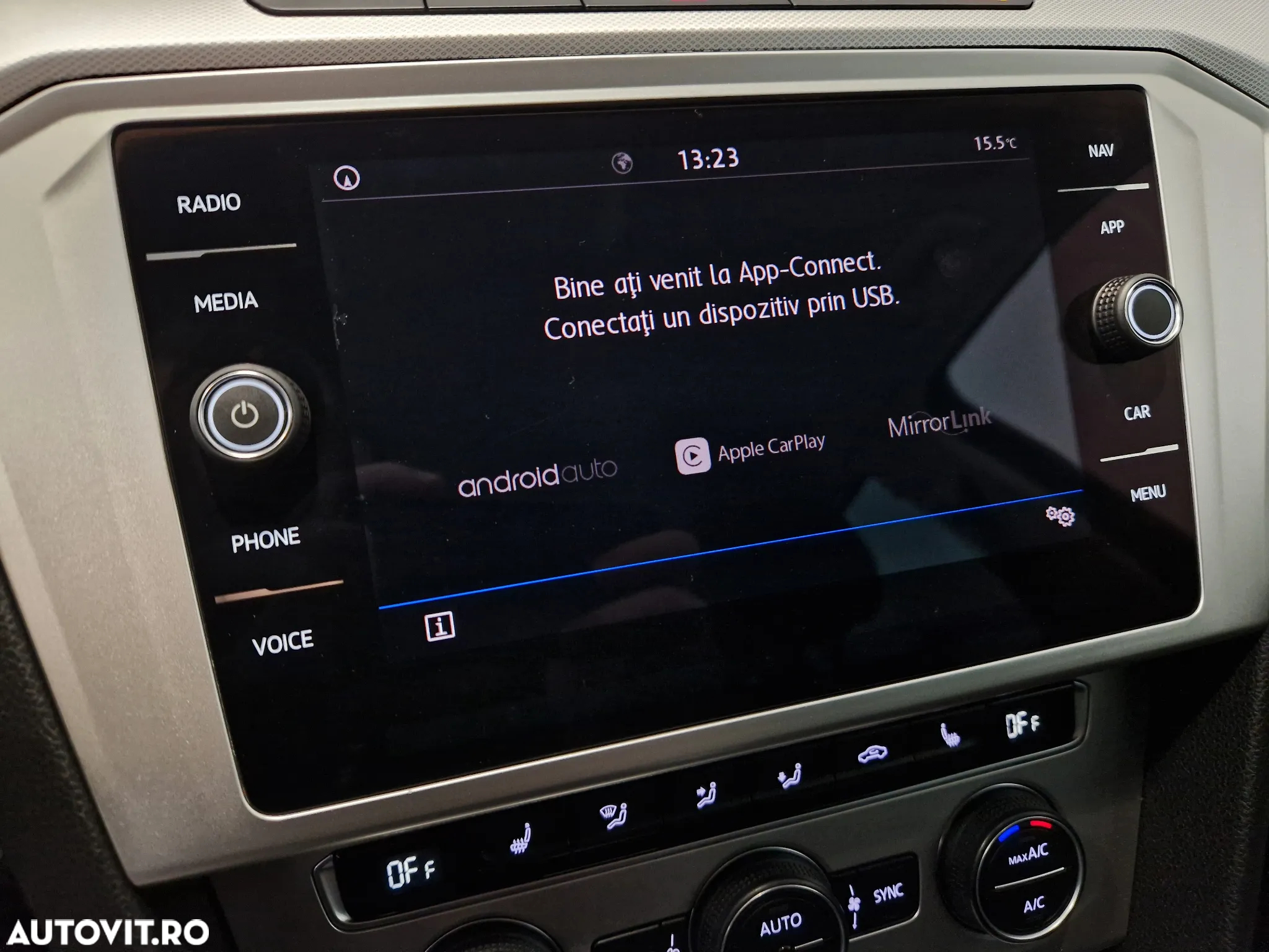 Volkswagen Passat Variant 2.0 TDI DSG Comfortline - 20