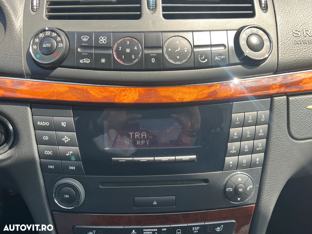 Mercedes-Benz E - 17