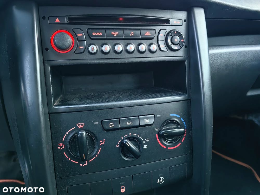 Peugeot 207 1.4 HDi Presence Euro5 - 20