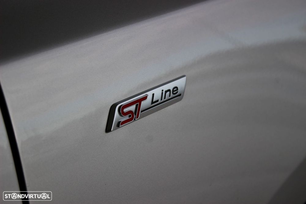 Ford Focus 1.0 EcoBoost MHEV ST-Line - 12