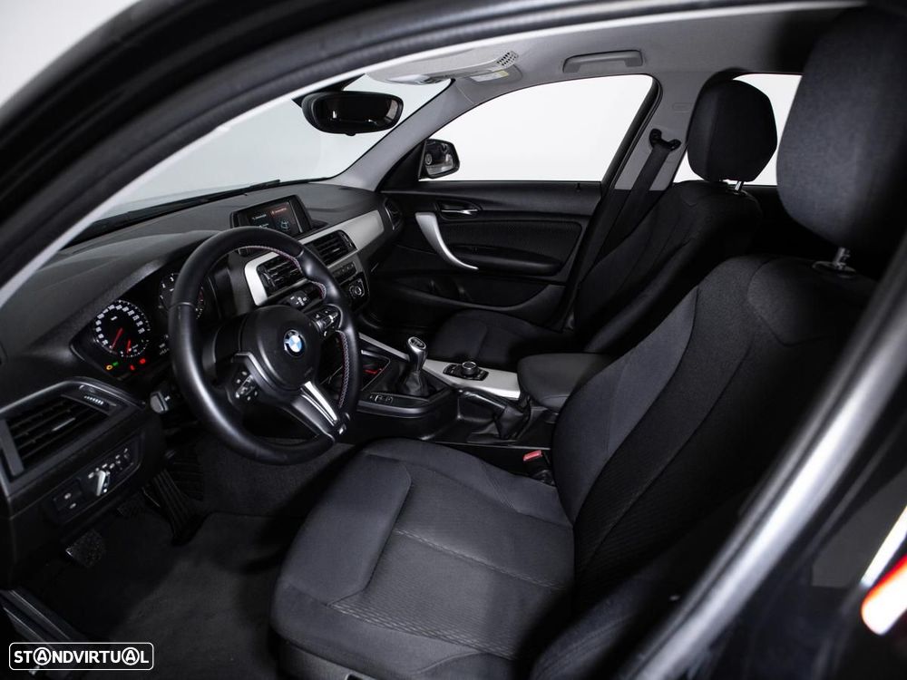 BMW 116 d Pack Desportivo M - 7