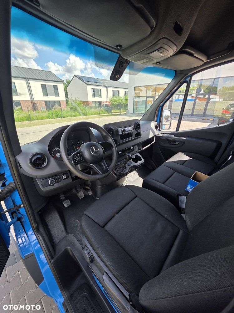Mercedes-Benz sprinter 319 - 8