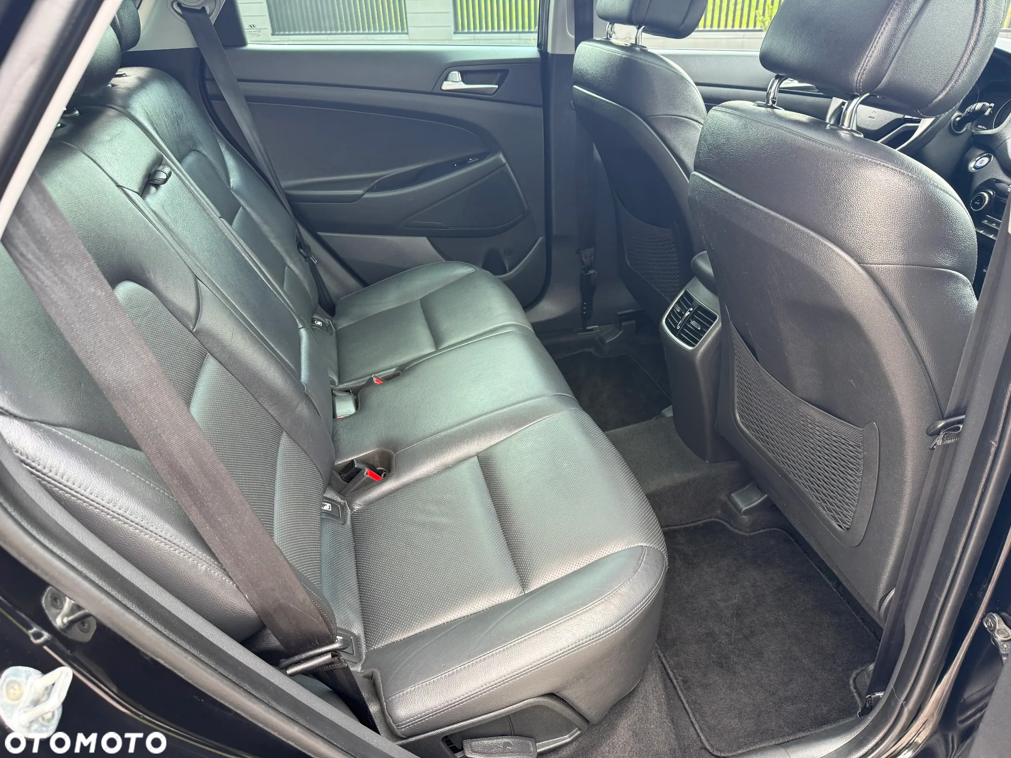 Hyundai Tucson 2.0 CRDi 4WD Automatik Style - 29