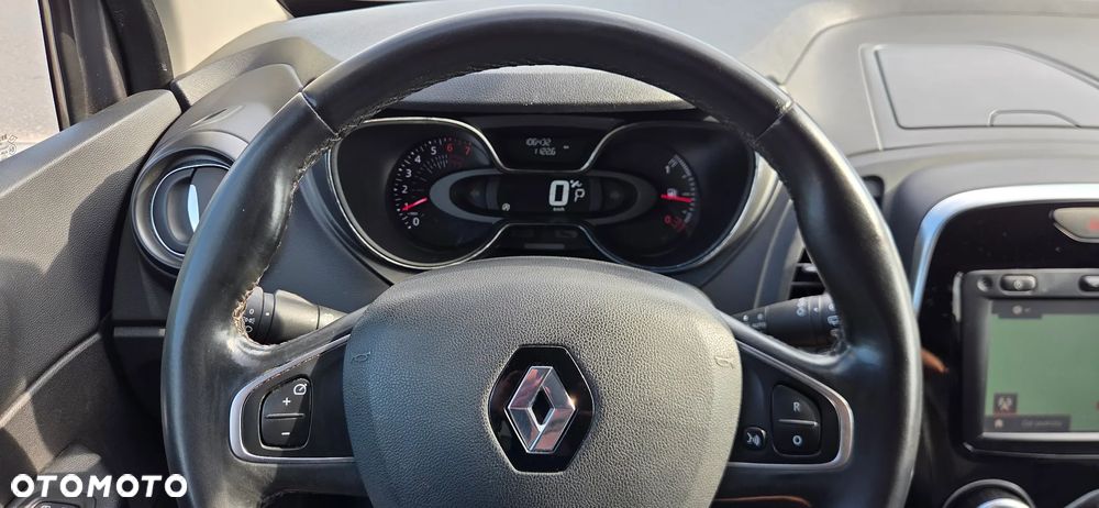 Renault Captur - 16