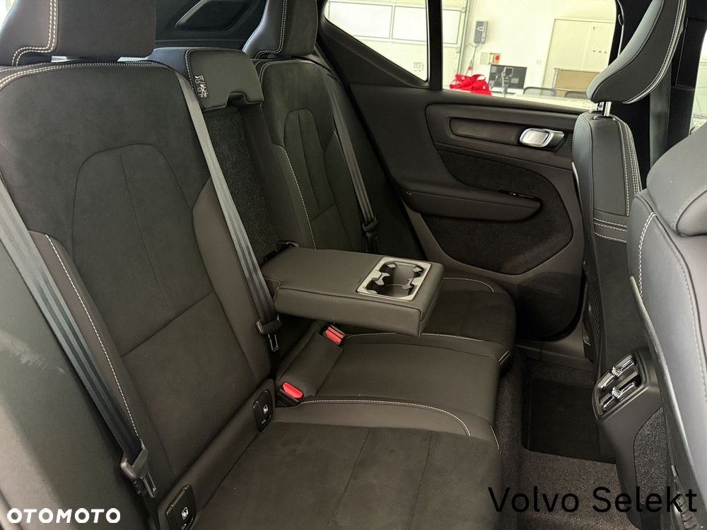 Volvo XC 40 - 22