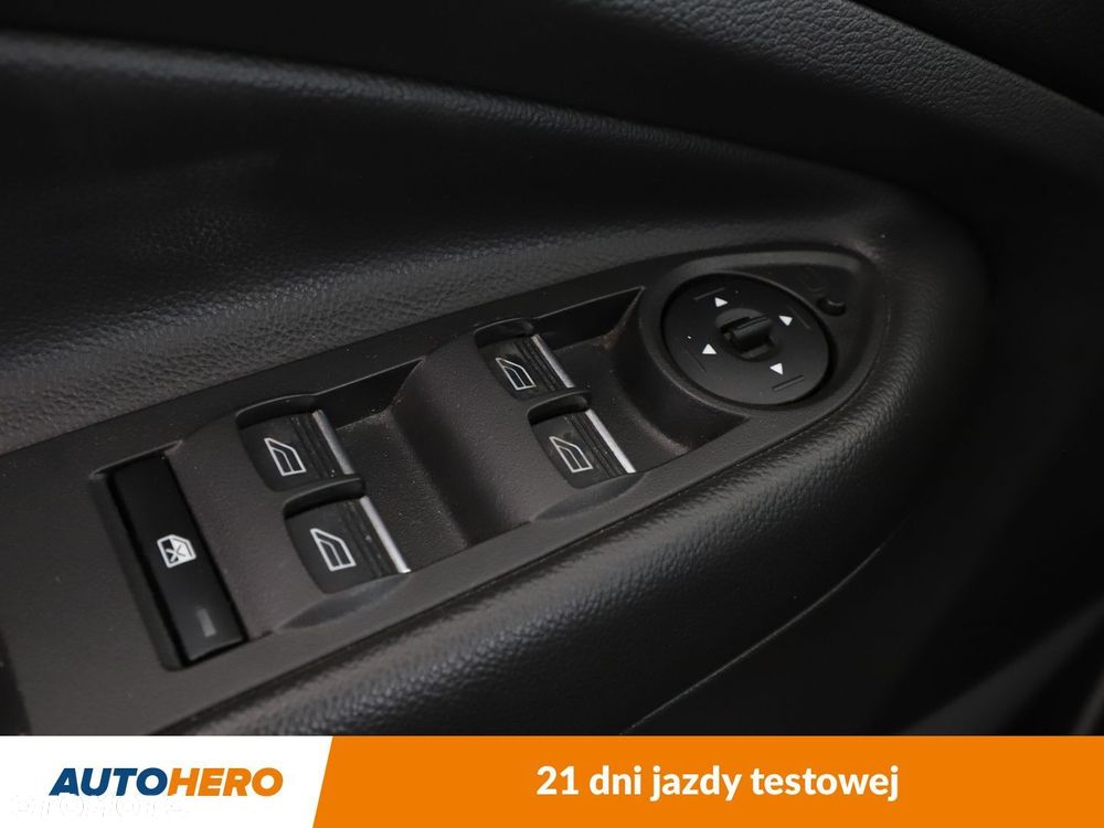 Ford Kuga - 29