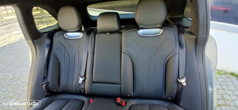 Xpeng G9 93.1 kWh AWD Performance Black ED+Gan.de Reboque+Pre.Seat&Au. P. - 7