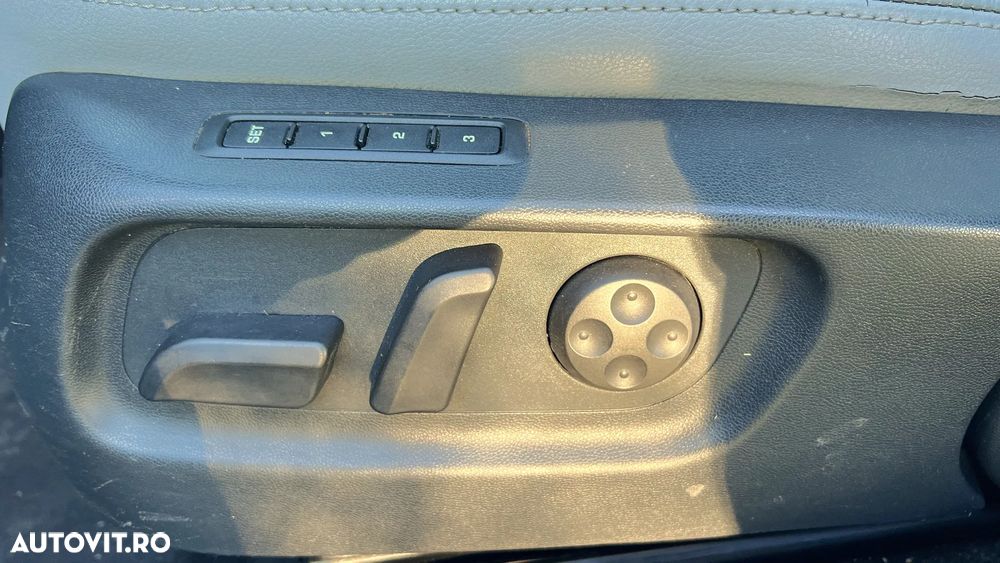 Skoda Octavia 2.0 TDI Laurin & Klement - 10