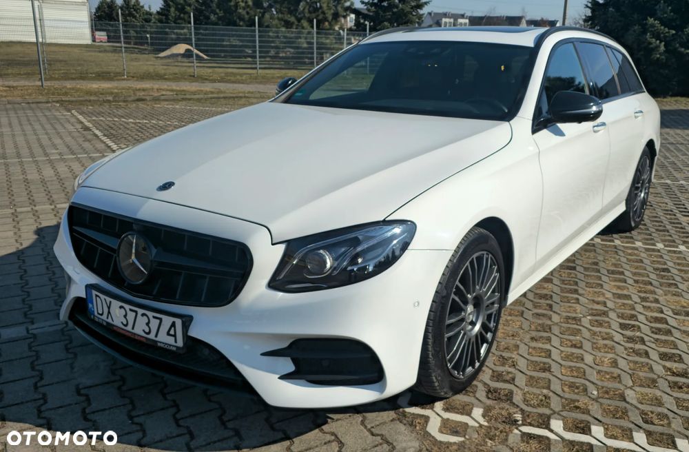 Mercedes-Benz Klasa E 220 d 9G-TRONIC AMG Line