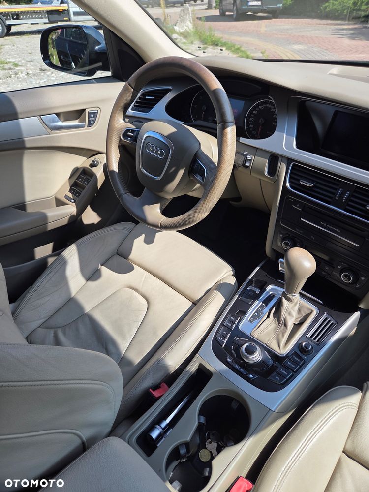Audi A4 Avant - 10