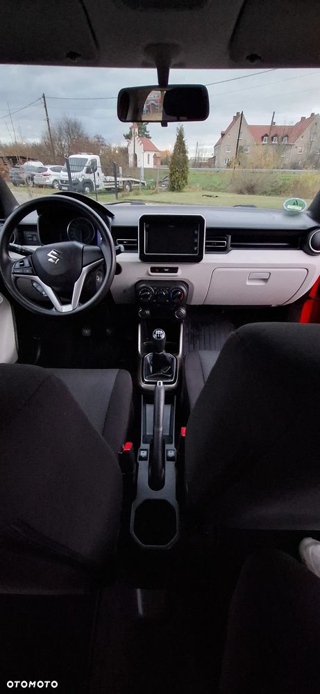 Suzuki Ignis 1.2 Premium - 32