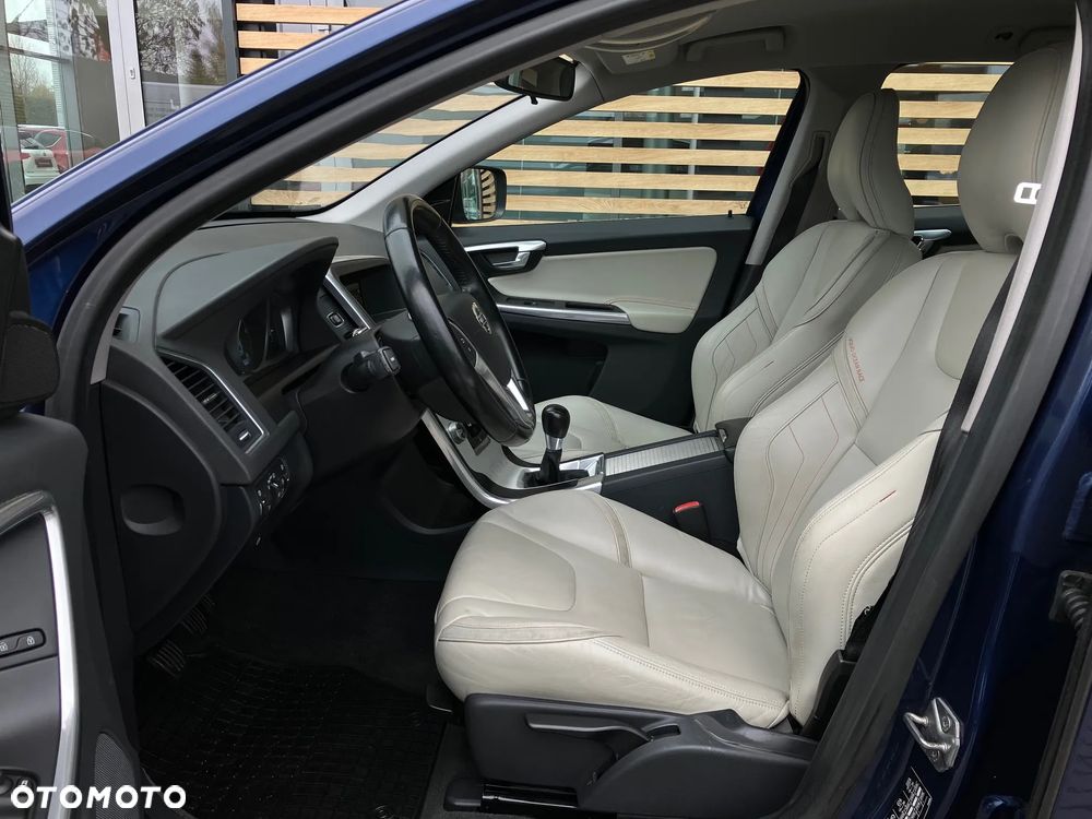 Volvo XC 60 D3 Ocean Race - 34