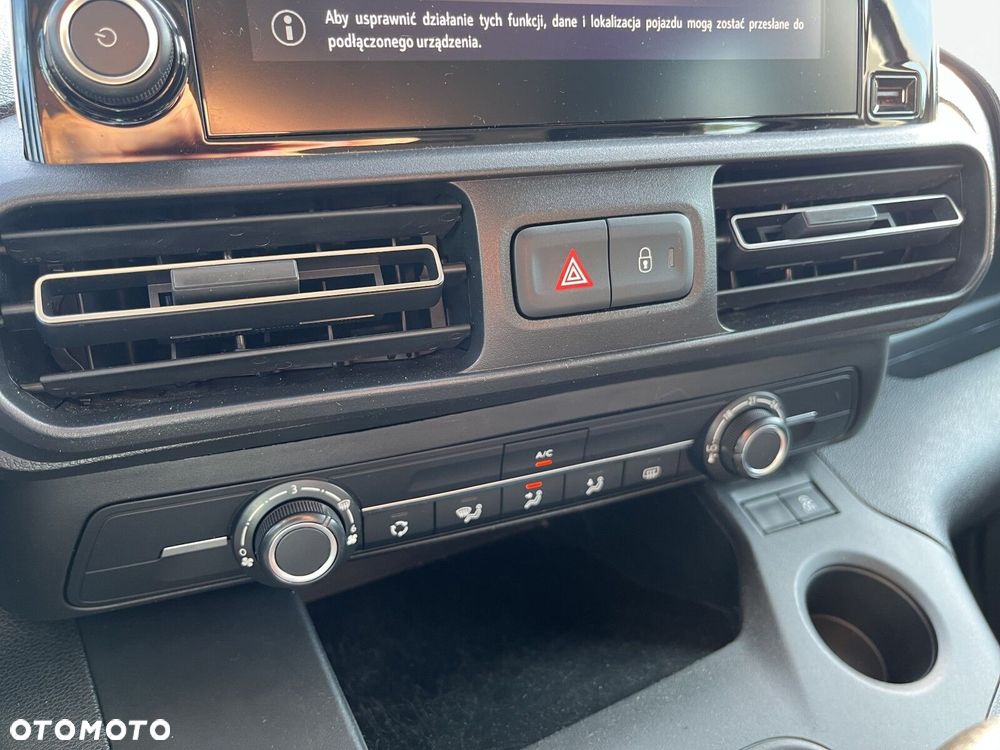Opel Combo 1.2 Turbo Enjoy S&S - 29