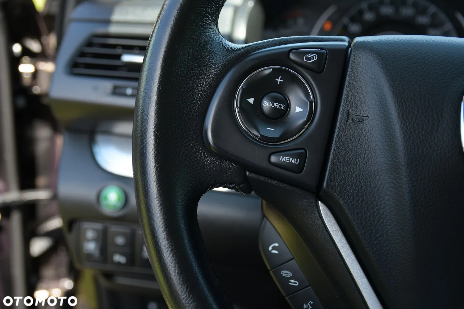 Honda CR-V 2.0 Elegance (Honda Connect+) / (2WD) - 34