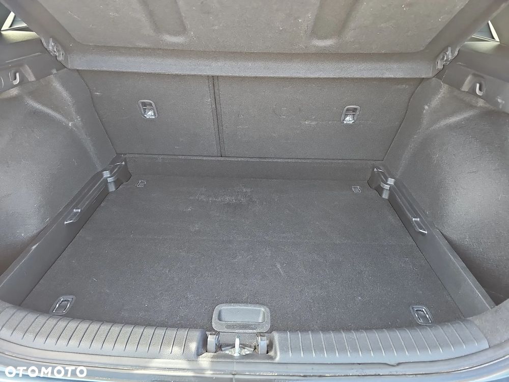 Kia Ceed 1.5 T-GDI M DCT - 19