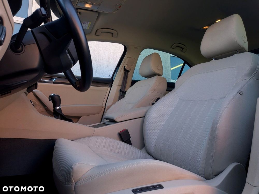 Skoda Superb 2.0 TSI Style DSG - 9