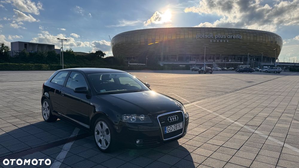 Audi A3 3-drzwiowe 2.0 TFSI quattro Ambition - 2