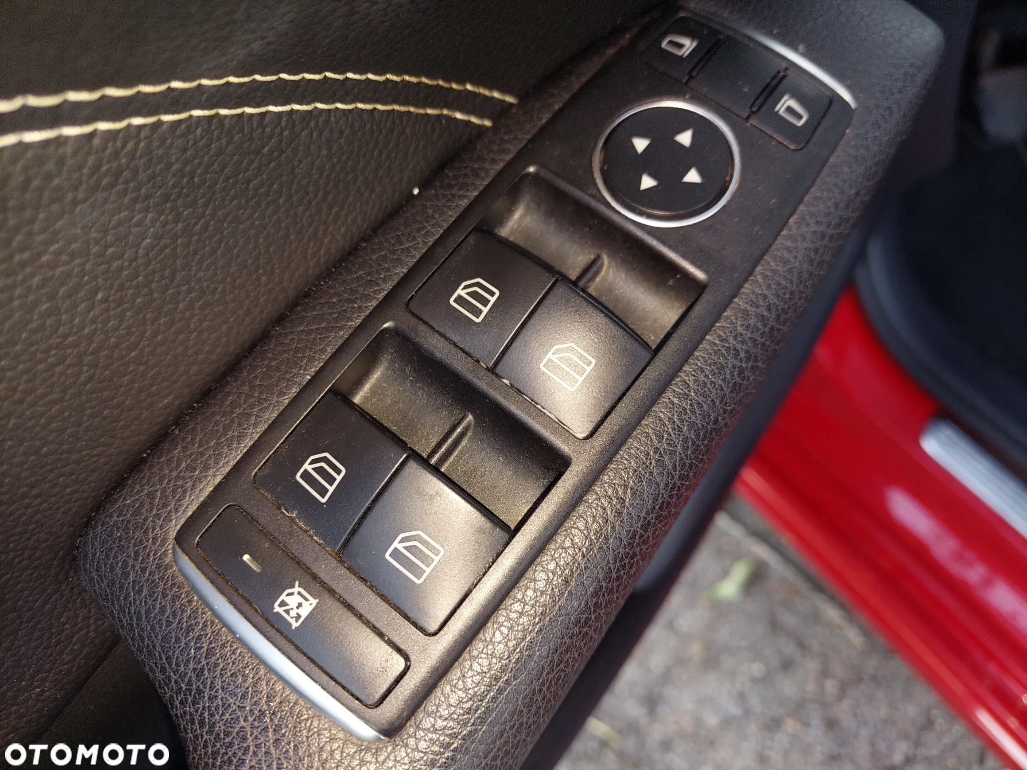 Mercedes-Benz CLA 180 7G-DCT Urban - 15