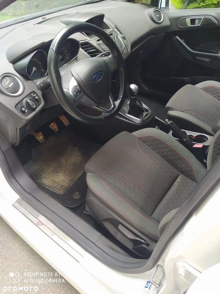 Ford Fiesta 1.5 TDCi St&St Titanium - 10