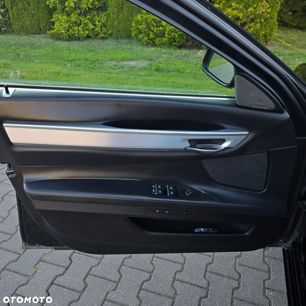 BMW Seria 7 740d xDrive - 19
