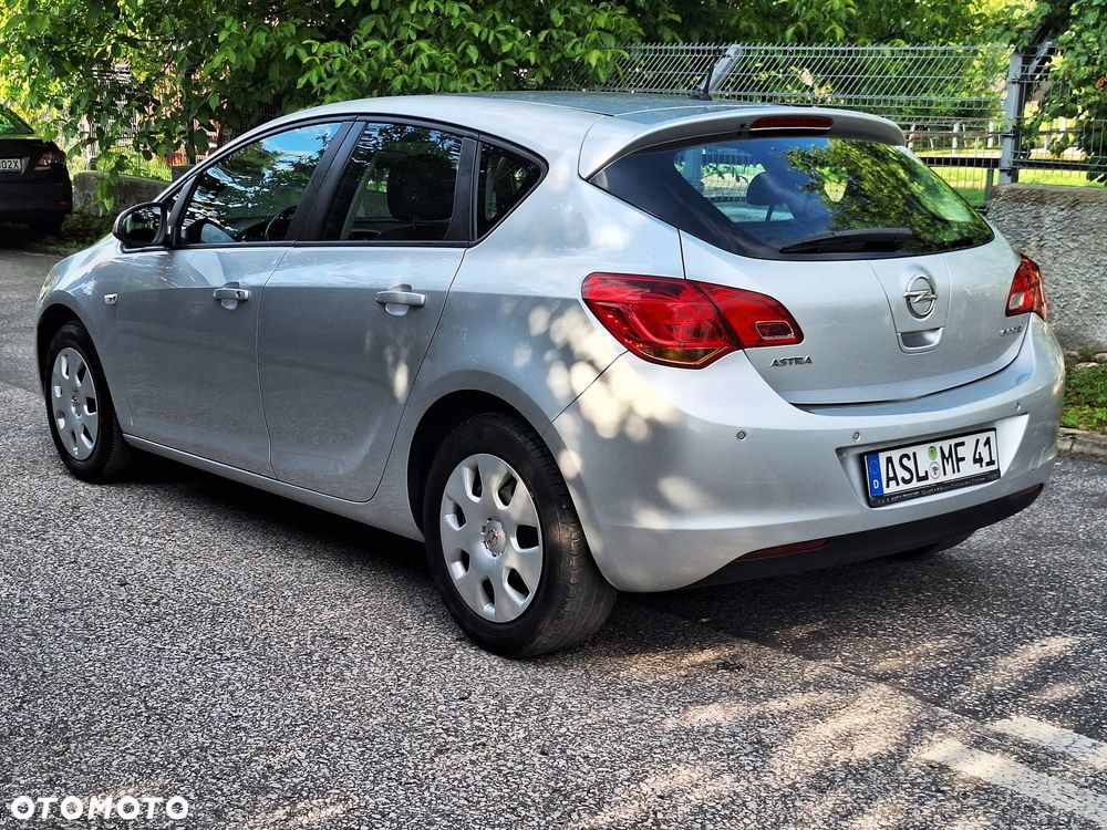 Opel Astra 1.4 Selection - 13