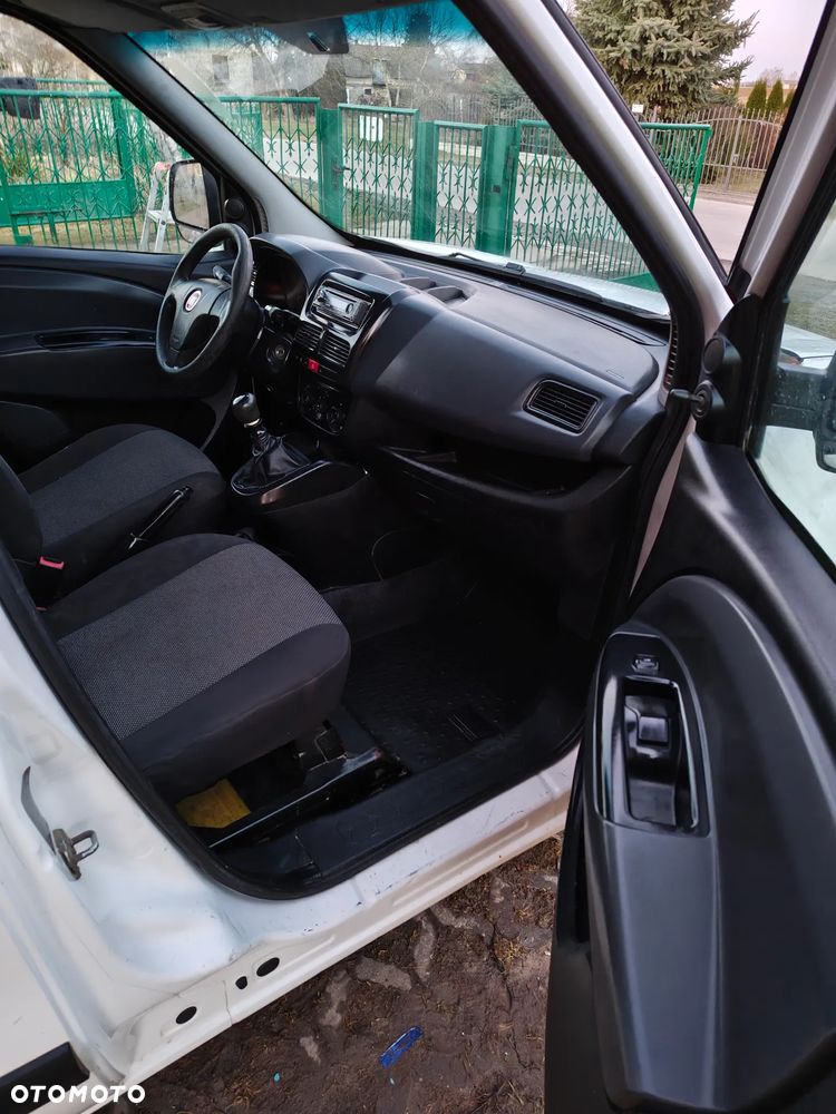 Fiat Doblo 1.4 16V Dynamic - 10