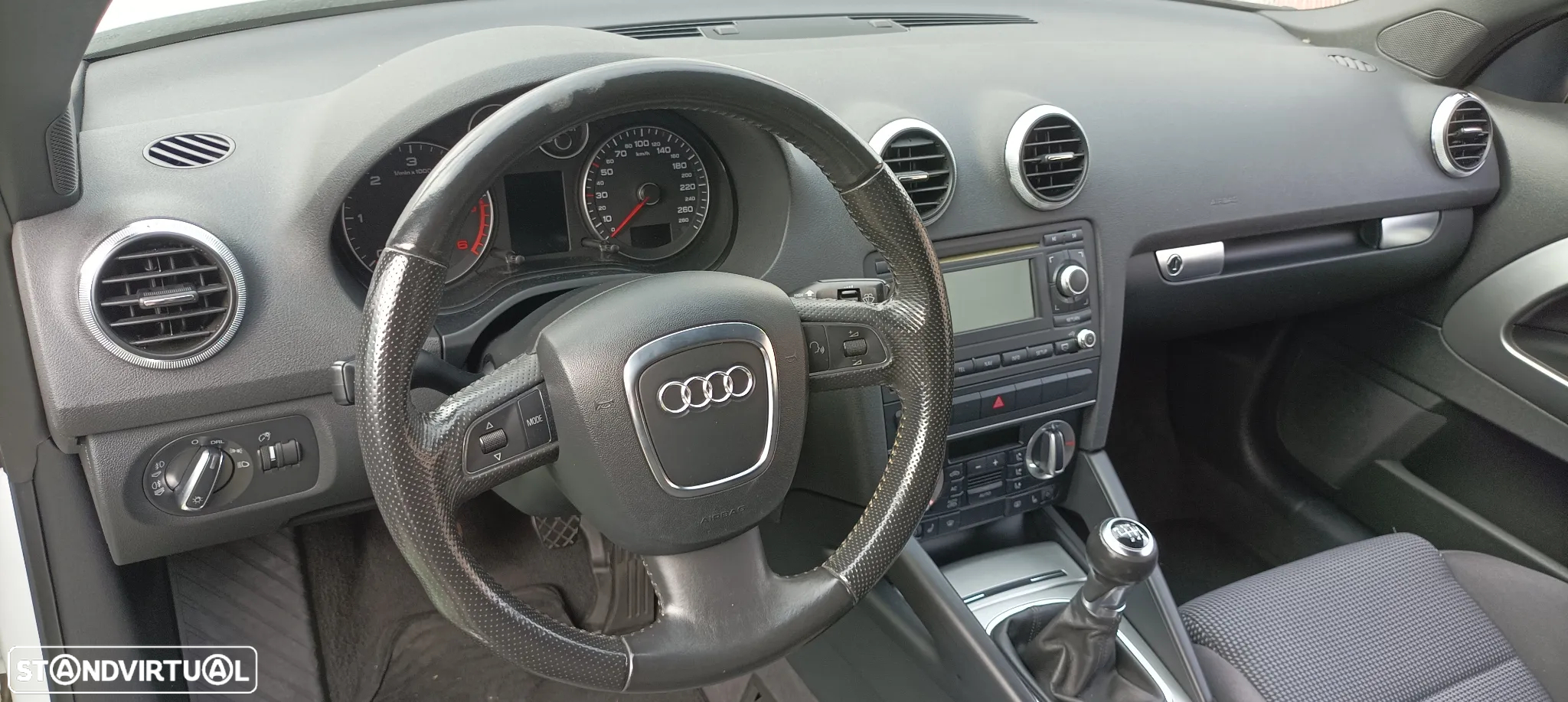 Audi A3 Cabrio 2.0 TDi Attraction - 12