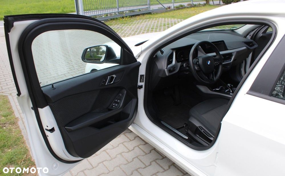 BMW Seria 1 - 10