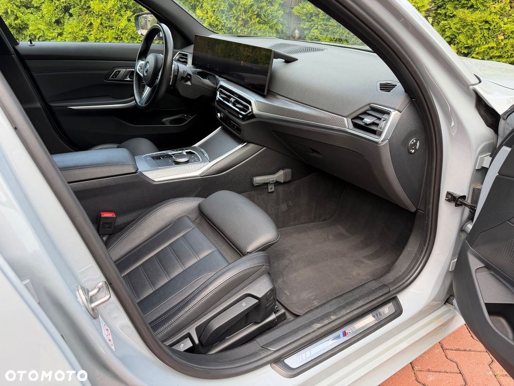 BMW Seria 3 320e M Sport sport - 11
