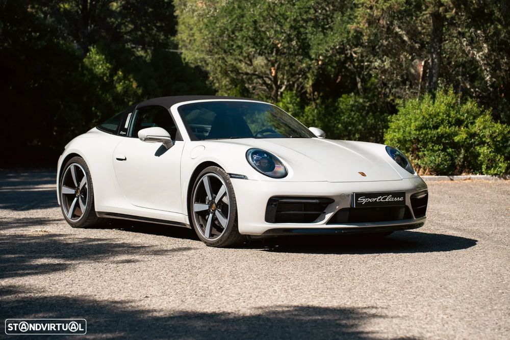 Porsche 911 (992) - 32