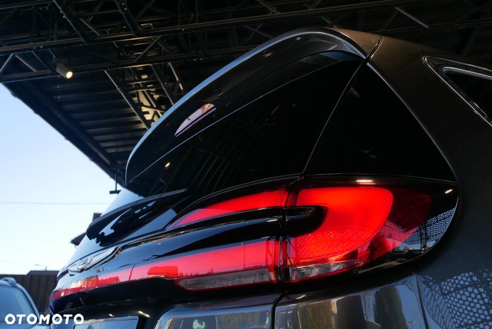 Chrysler Pacifica - 35