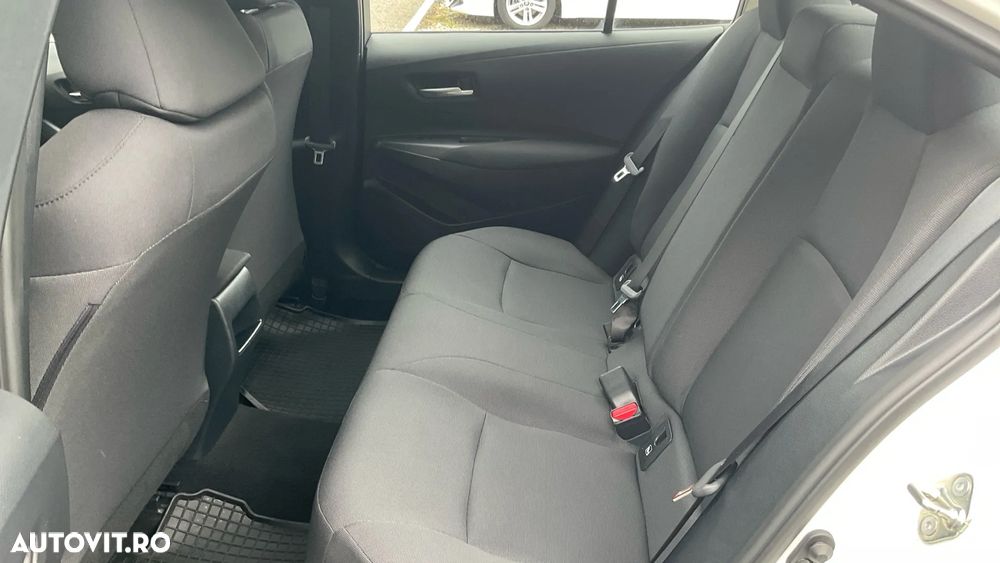 Toyota Corolla 1.5 TNGA MT Business - 16