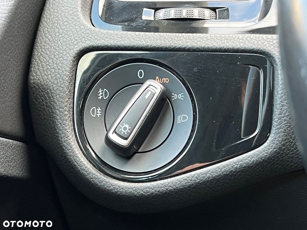 Volkswagen Golf 1.6 TDI BMT Highline DSG - 16