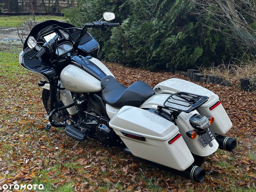 Harley-Davidson Touring Road Glide - 9