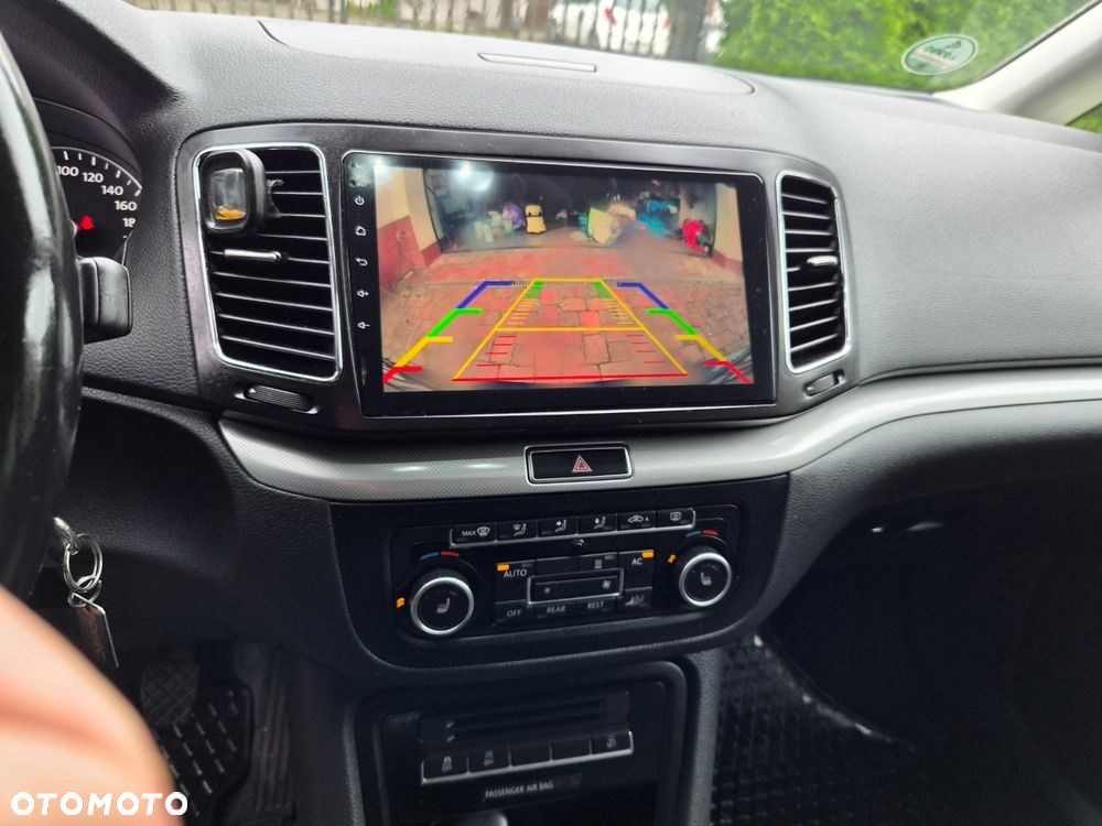 Volkswagen Sharan - 13